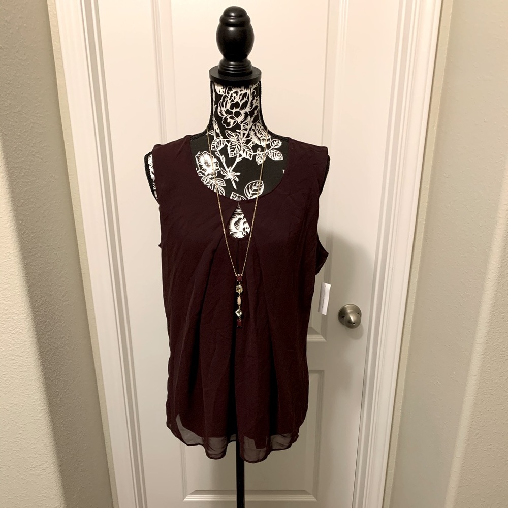 Wine color sleeveless Blouse